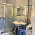 Centre Lions Gate 14 Apartament *