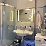 Centre Lions Gate 14 Apartment *