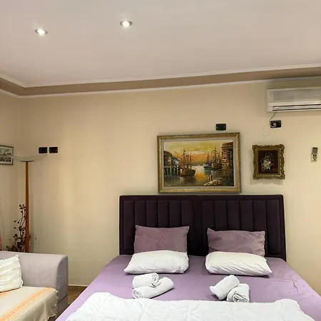 Centre Lions Gate 14 Appartement *