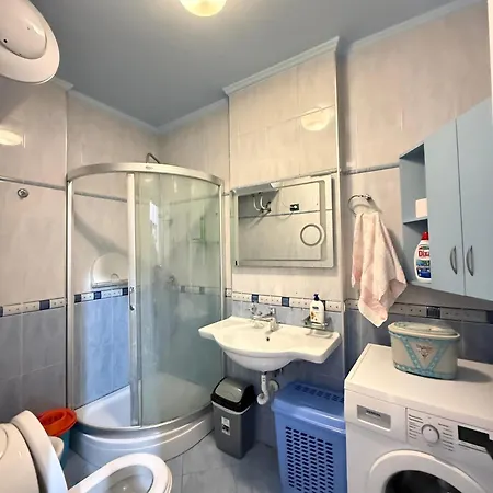 Centre Lions Gate 14 Appartement *