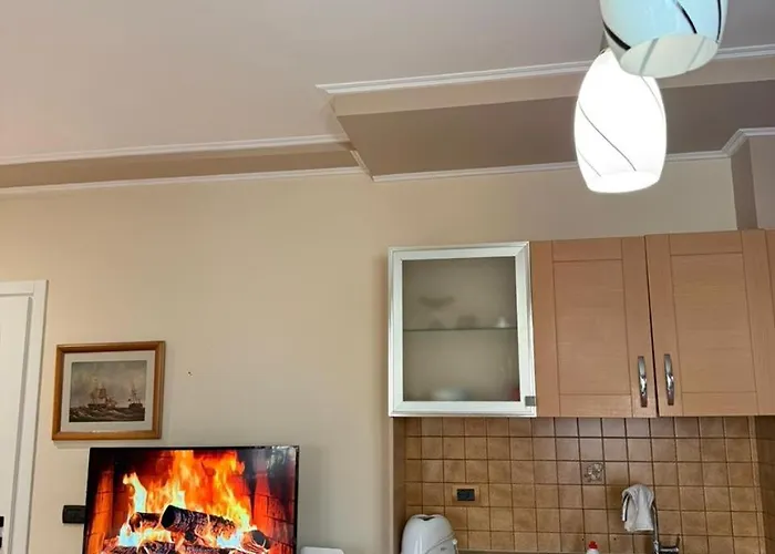 Centre Lions Gate 14 شقة *