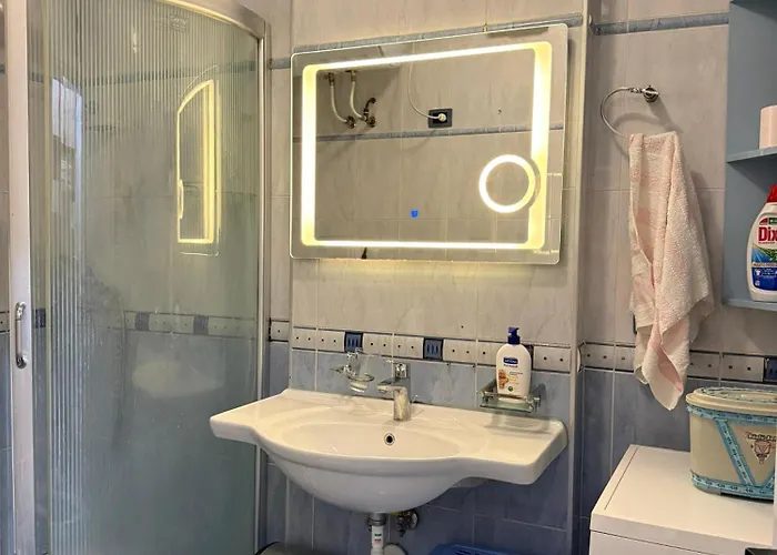 Centre Lions Gate 14 شقة *